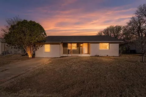 1202 W Kansas Ave, Midland, TX 79701