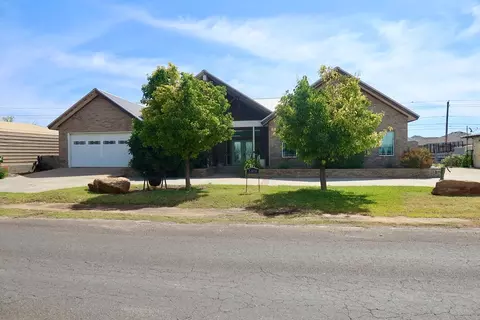 5904 Ector Ave, Odessa, TX 79762