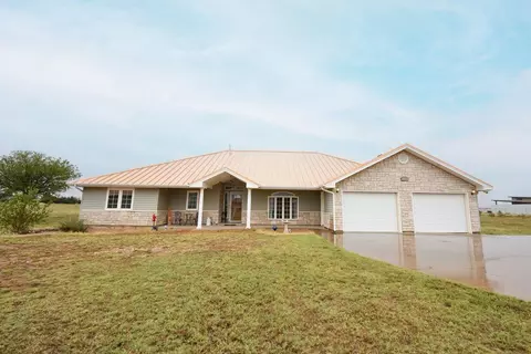 122 County Rd 208, Seminole, TX 79360