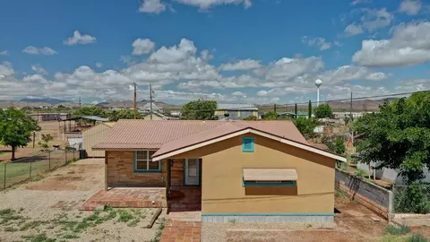 205 Lamar St, Van Horn, TX 79855