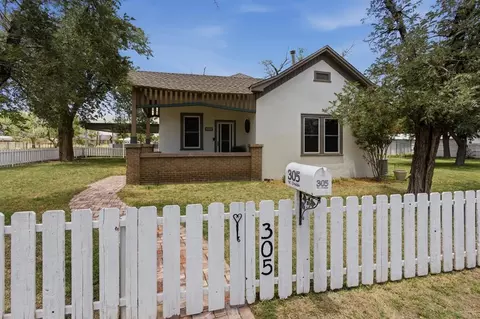 305 W Uvalde, Alpine, TX 79830