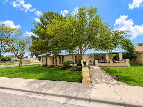 2416 Quail Park Pl, Odessa, TX 79761