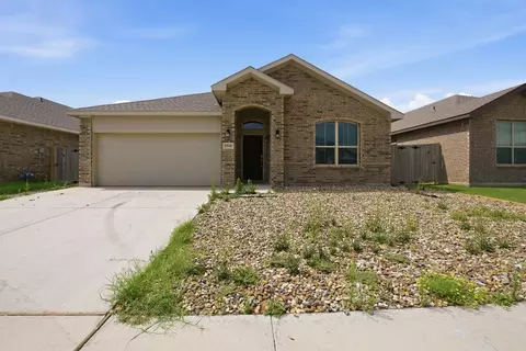 1906 Twin Falls Dr, Odessa, TX 79762