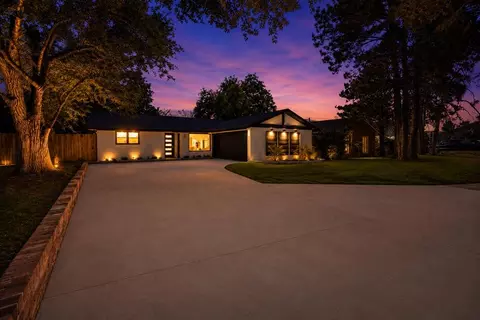 1607 N Garfield St, Midland, TX 79701