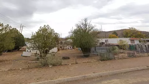 202 S 13th St, Alpine, TX 79830