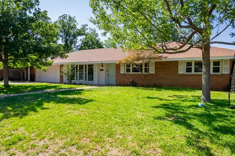 2302 Sinclair Ave, Midland, TX 79705
