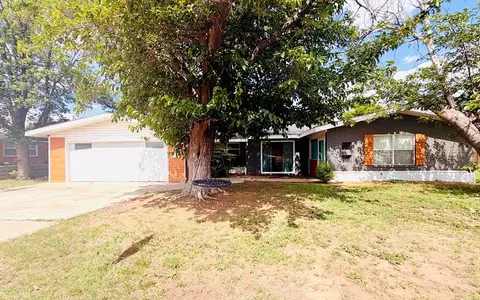 1304 NW 9th St, Andrews, TX 79714