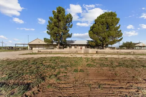 2950 Chapel Hill Dr, Goldsmith, TX 79741