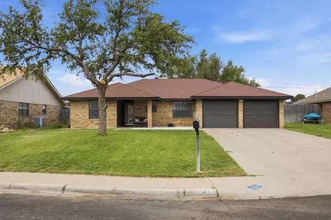 4425 Graves Dr, Odessa, TX 79762