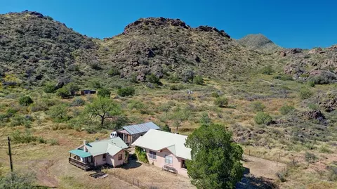 2703 W Highway 90, Alpine, TX 79830