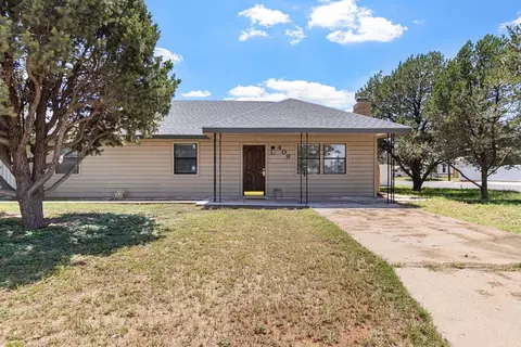409 NE 6th St, Andrews, TX 79714