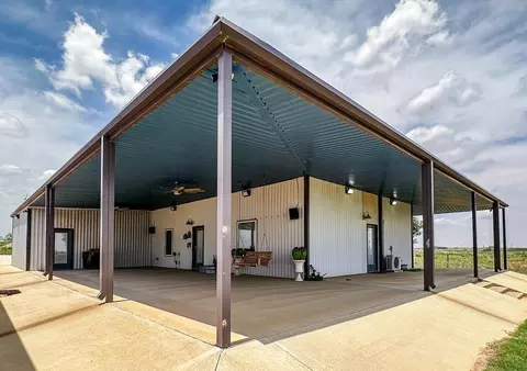 589 County Rd 306, Seminole, TX 79360