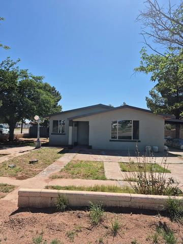 401 S Maple Ave, Van Horn, TX 79855