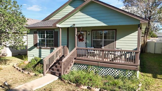 1006 W Del Rio St, Alpine, TX 79830
