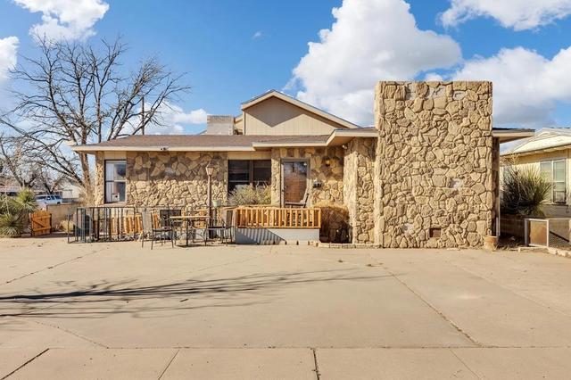 300 N Ave D, Kermit, TX 79745