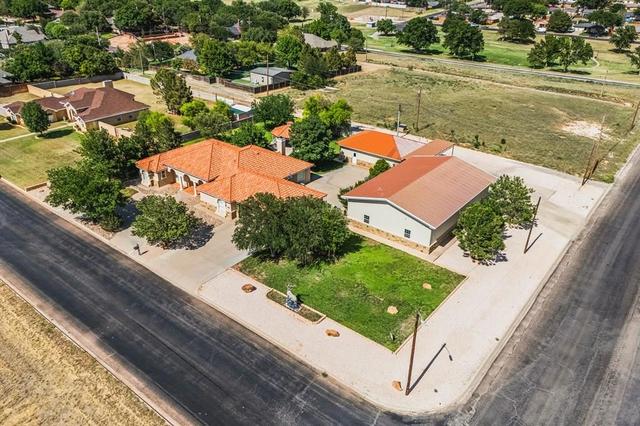 605 SW 23rd St, Seminole, TX 79360