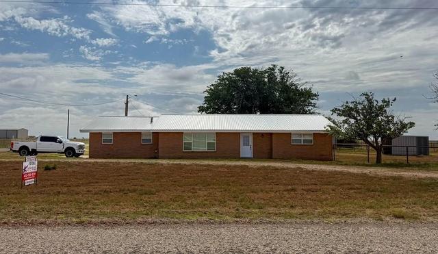 401 County Rd 347, Seminole, TX 79360