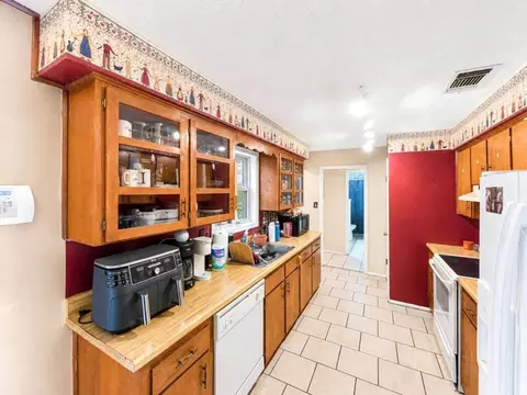 507 E Harriet, Alpine, TX 79830 photo 4