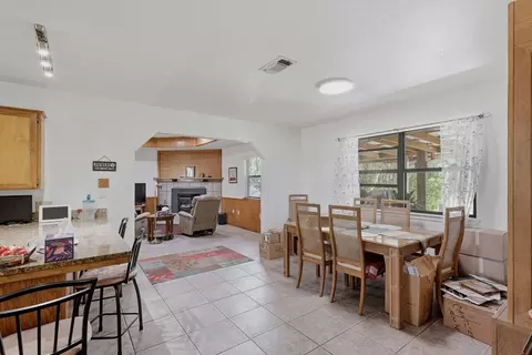 Dining - 102 S Hackberry Dr, Alpine, TX 79830 photo 2 of 2