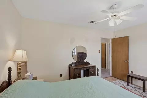 Bedroom - 102 S Hackberry Dr, Alpine, TX 79830 photo 5 of 7