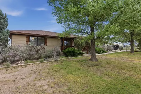 Exterior - 102 S Hackberry Dr, Alpine, TX 79830 photo 3 of 16