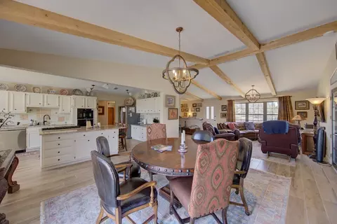 Dining - 111 Juniper, Alpine, TX 79830 photo 2 of 3