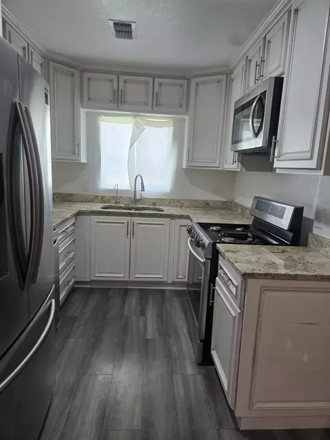 Kitchen - 936 E Bryant, Kermit, TX 79745 photo 1 of 1