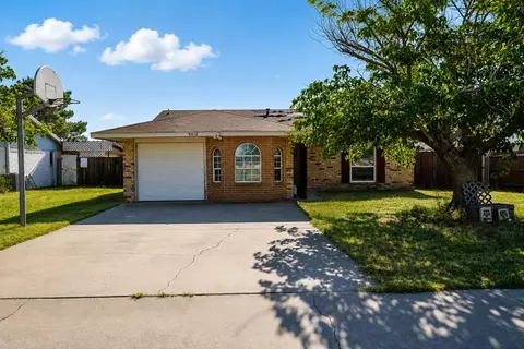 9016 Rainbow Dr, Odessa, TX 79765