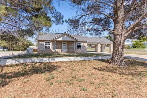200 NE 5th St, Andrews, TX 79714