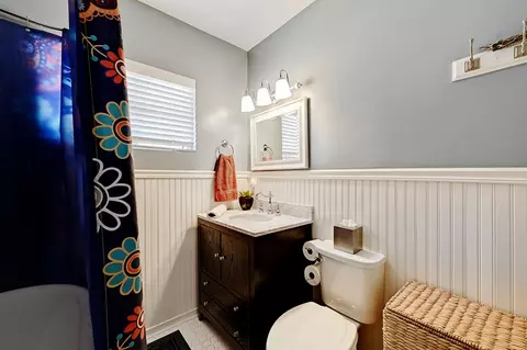 Bath - 101 E 2nd St, Marfa, TX 79843 photo 1 of 3