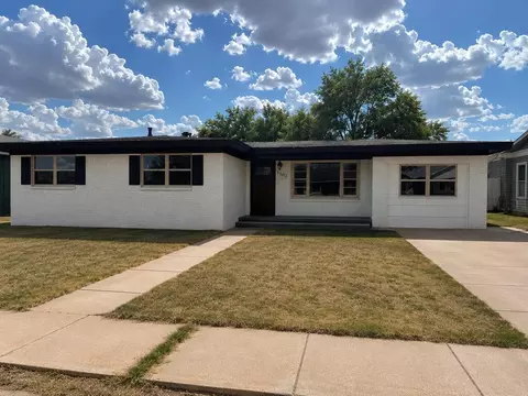 1103 NW 7th St, Andrews, TX 79714