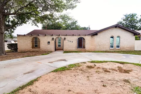 1309 S Kenneth Ave, Monahans, TX 79756