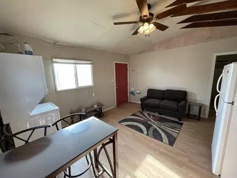 309 Ash, Van Horn, TX 79855 photo 4