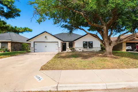 1419 NW 12th St, Andrews, TX 79714