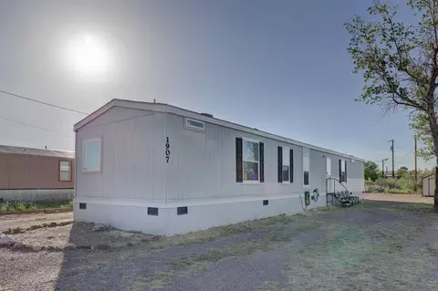 Exterior - 1907 W Eagle Pass, Alpine, TX 79830 photo 2 of 2