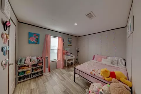 Bedroom - 1907 W Eagle Pass, Alpine, TX 79830 photo 2 of 3
