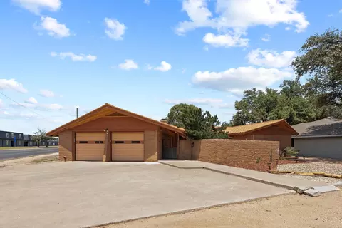 3216 Sentinel Dr, Midland, TX 79701