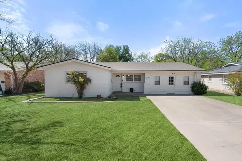 2319 53rd St, Lubbock, TX 79412