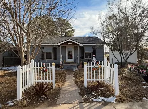 500 E 10th St, Mccamey, TX 79752