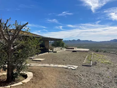 Exterior - 1998 Nodeerhere Rd, Terlingua, TX 79852 photo 2 of 22