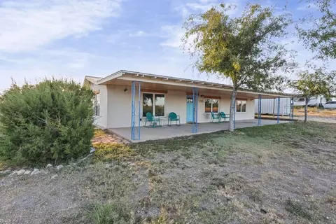 115 Lee St, Marathon, TX 79842