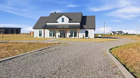 402 County Rd 308, Seminole, TX 79360