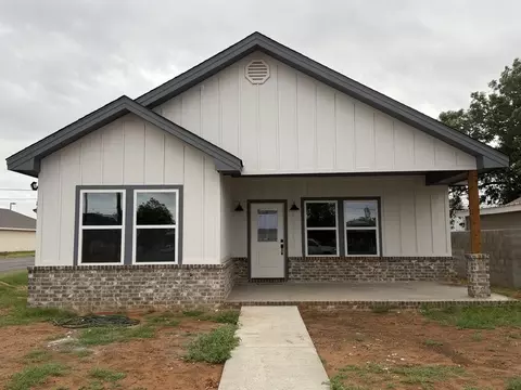 812 NW 1st, Andrews, TX 79714