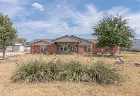 3044 N Vega Ave, Odessa, TX 79764