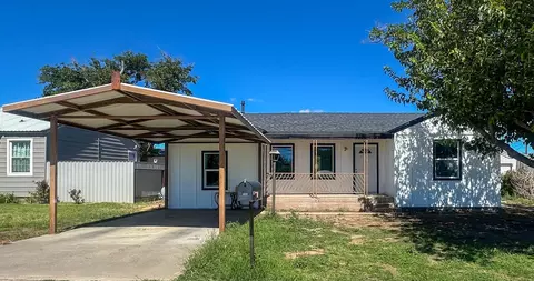 706 SW Ave E, Seminole, TX 79360