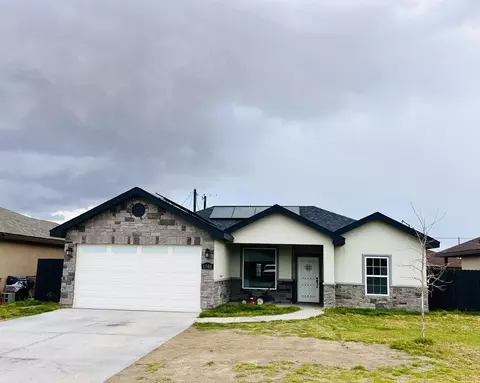 1508 S Mimosa St, Pecos, TX 79772