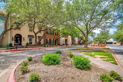40 Lafayette Pl, Midland, TX 79705
