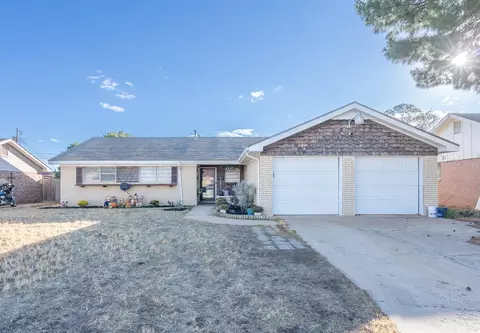 1421 Sandalwood Ln, Odessa, TX 79761