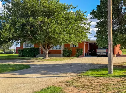 2249 Cr 228, Seminole, TX 79360