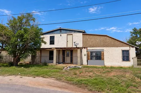 1408 NW Ave A, Andrews, TX 79714